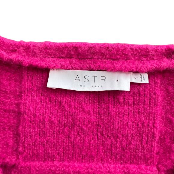 ASTR Checkered Sweater Vest Fuzzy Fuchsia Pink Womens size Small NWT - Picture 4 of 6